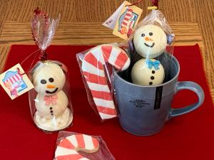 Snowman chocolate bomb gift set
