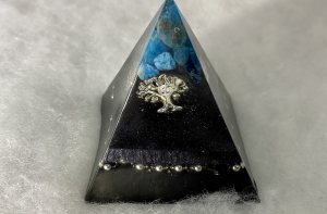 Gemstone Mini Resin Pyramid - Apatite